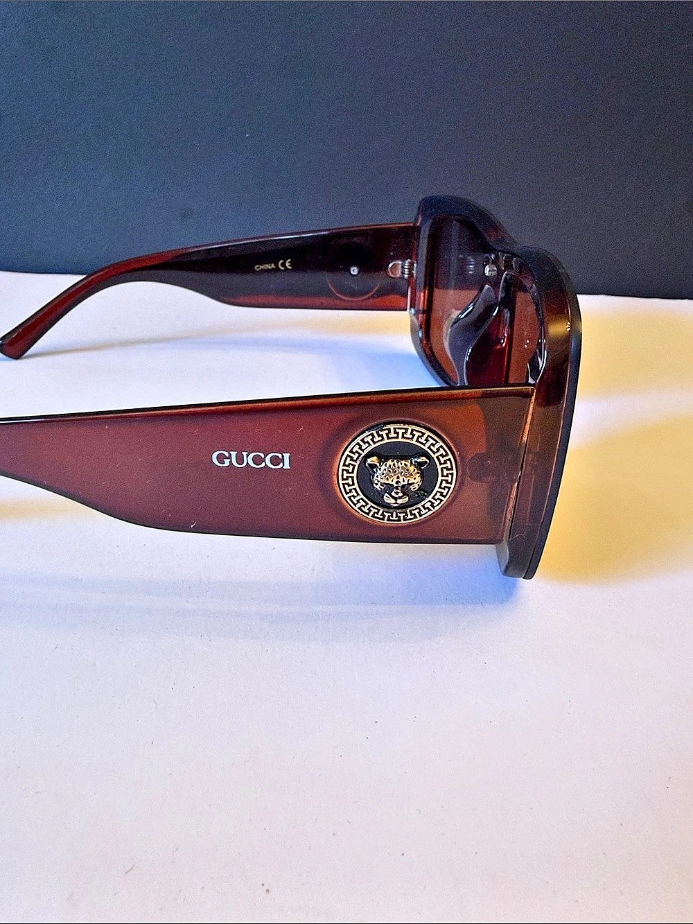 Women’s Fashion Brown Rectangular Sunglasses New - Picture 3 of 4